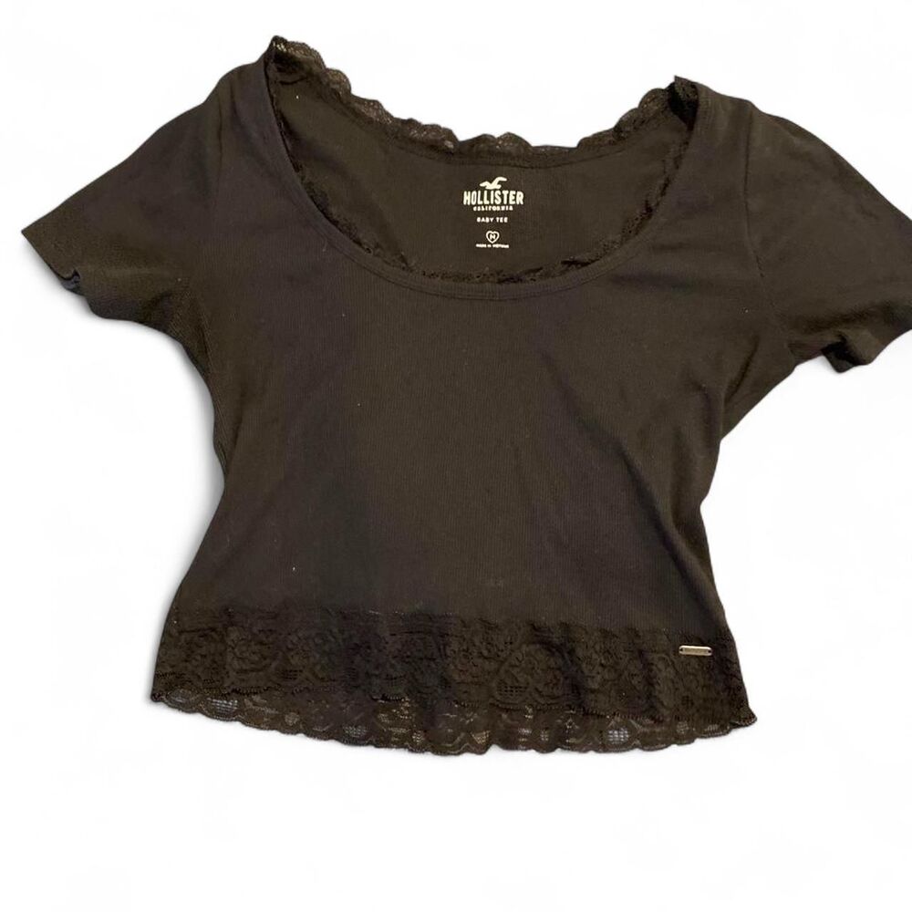 Hollister-co Women's Black Crop-top